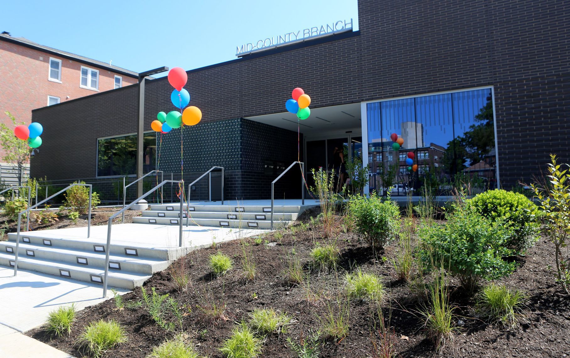 Mid-County branch of St. Louis County library reopens
